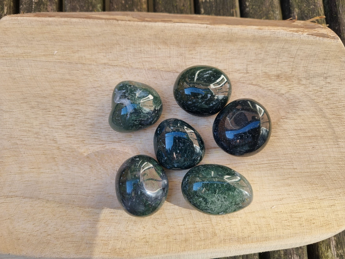 Moss agate tumbled stone