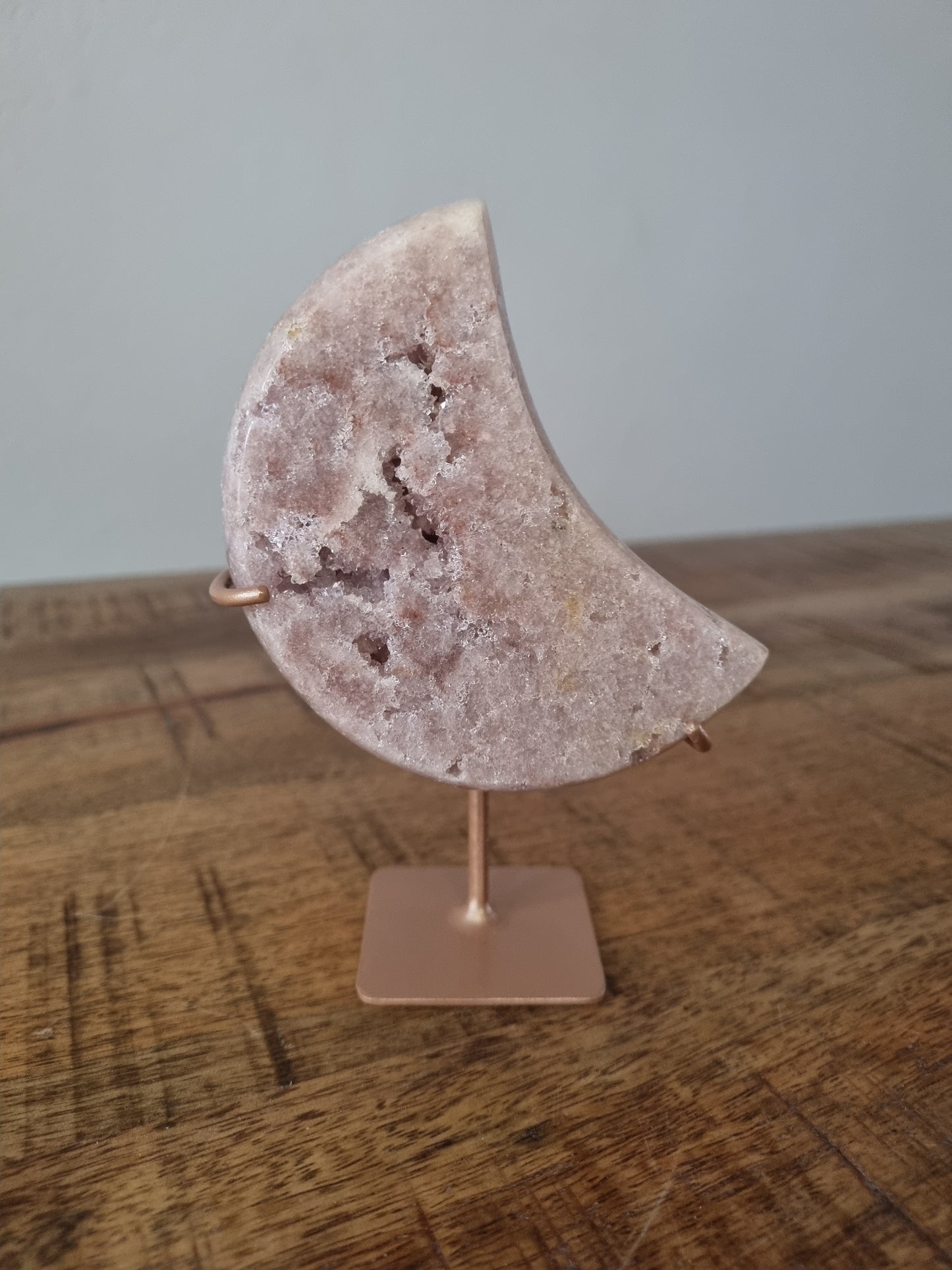 Roze amethist maan op standaard 4