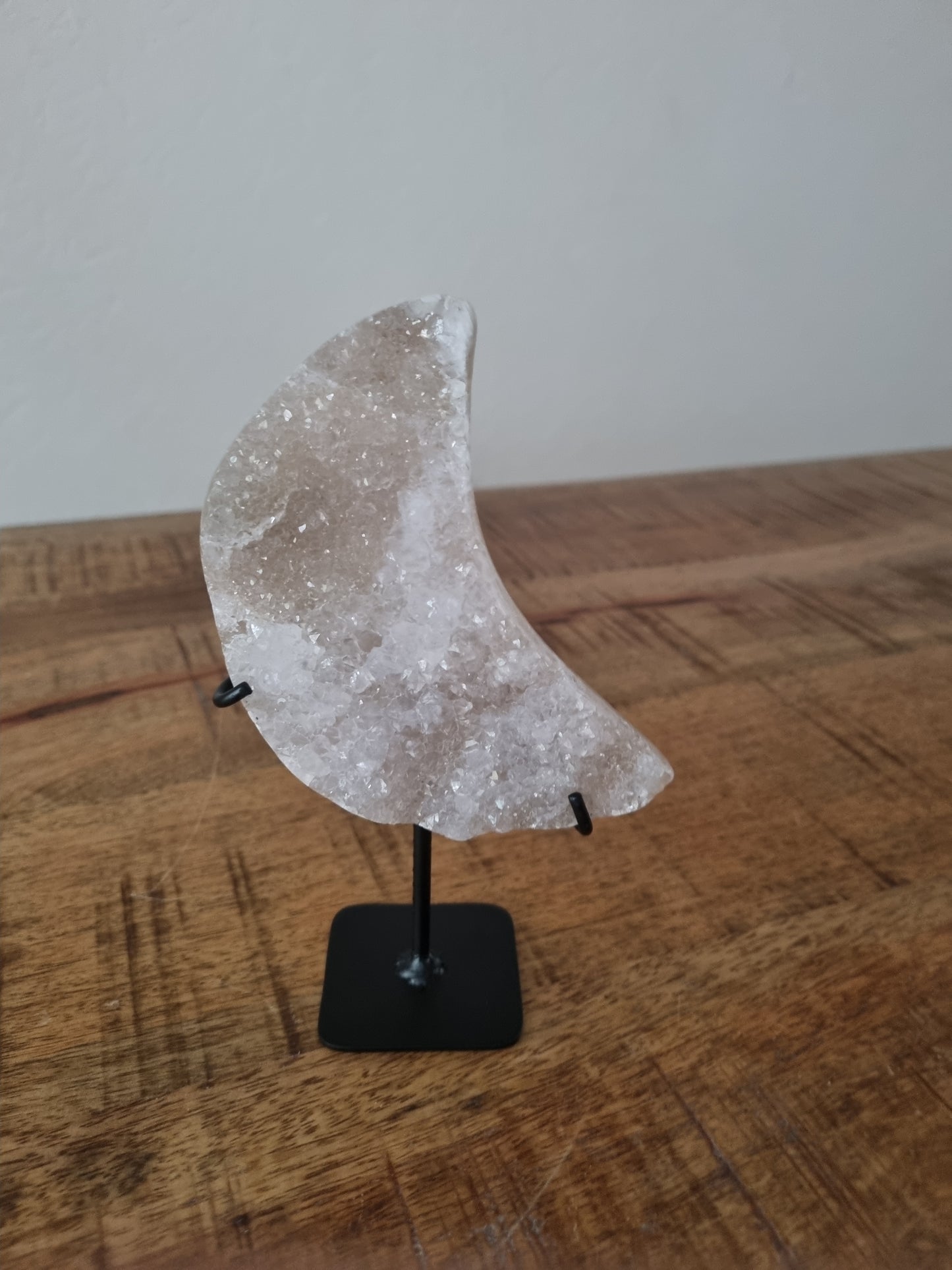 Roze amethist maan op standaard 3