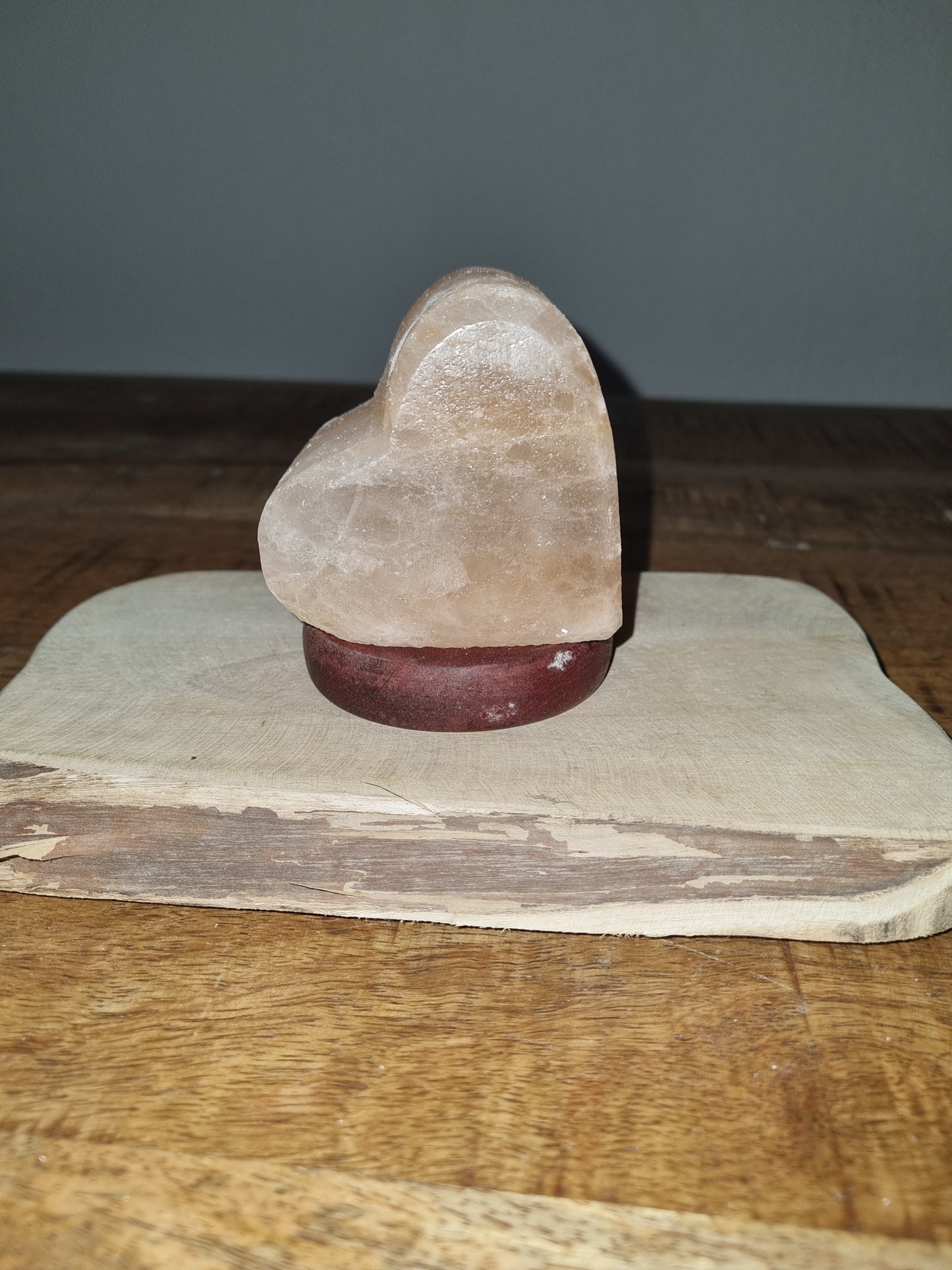 Zoutsteen lamp hart met usb