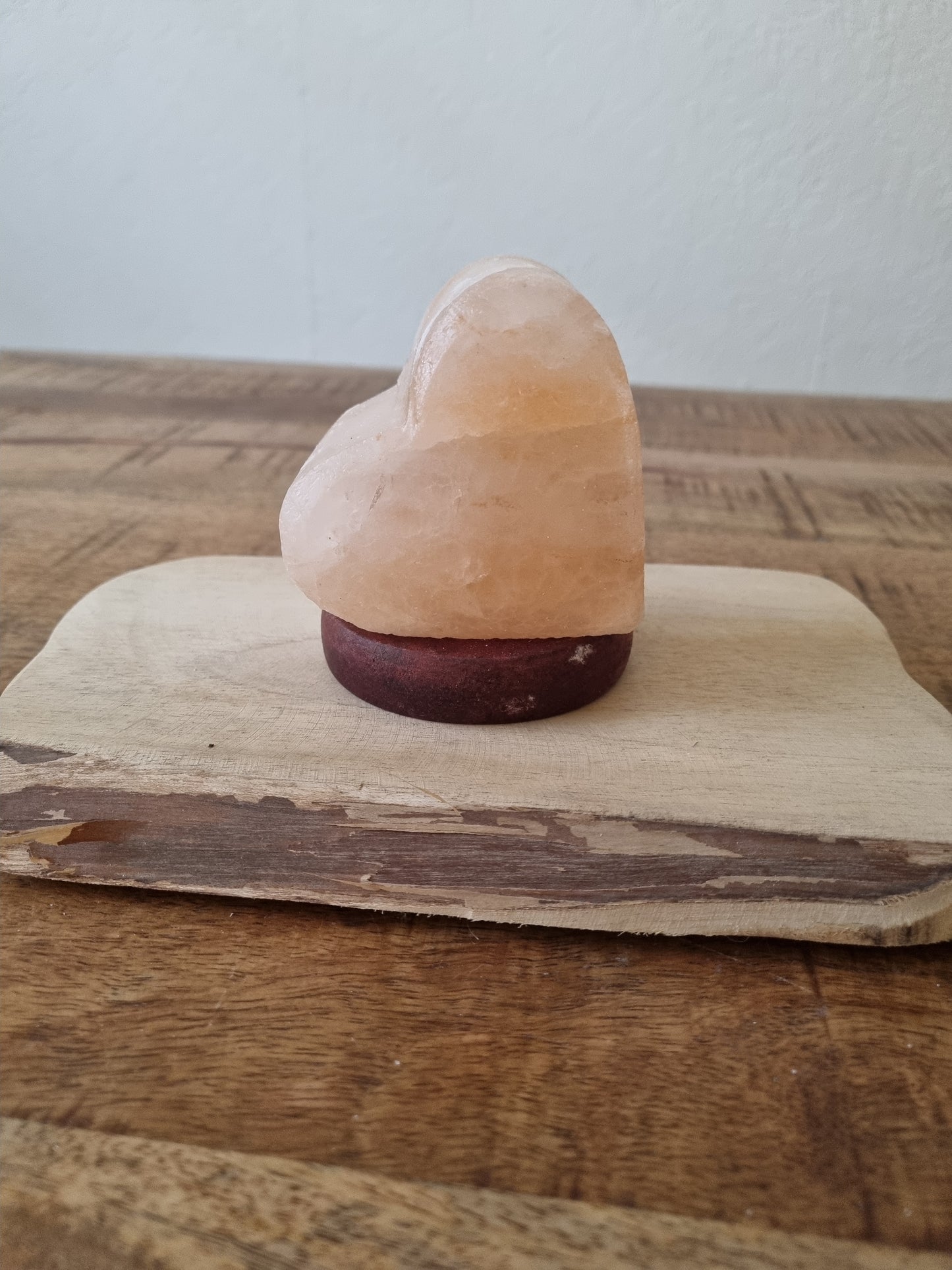 Zoutsteen lamp hart met usb
