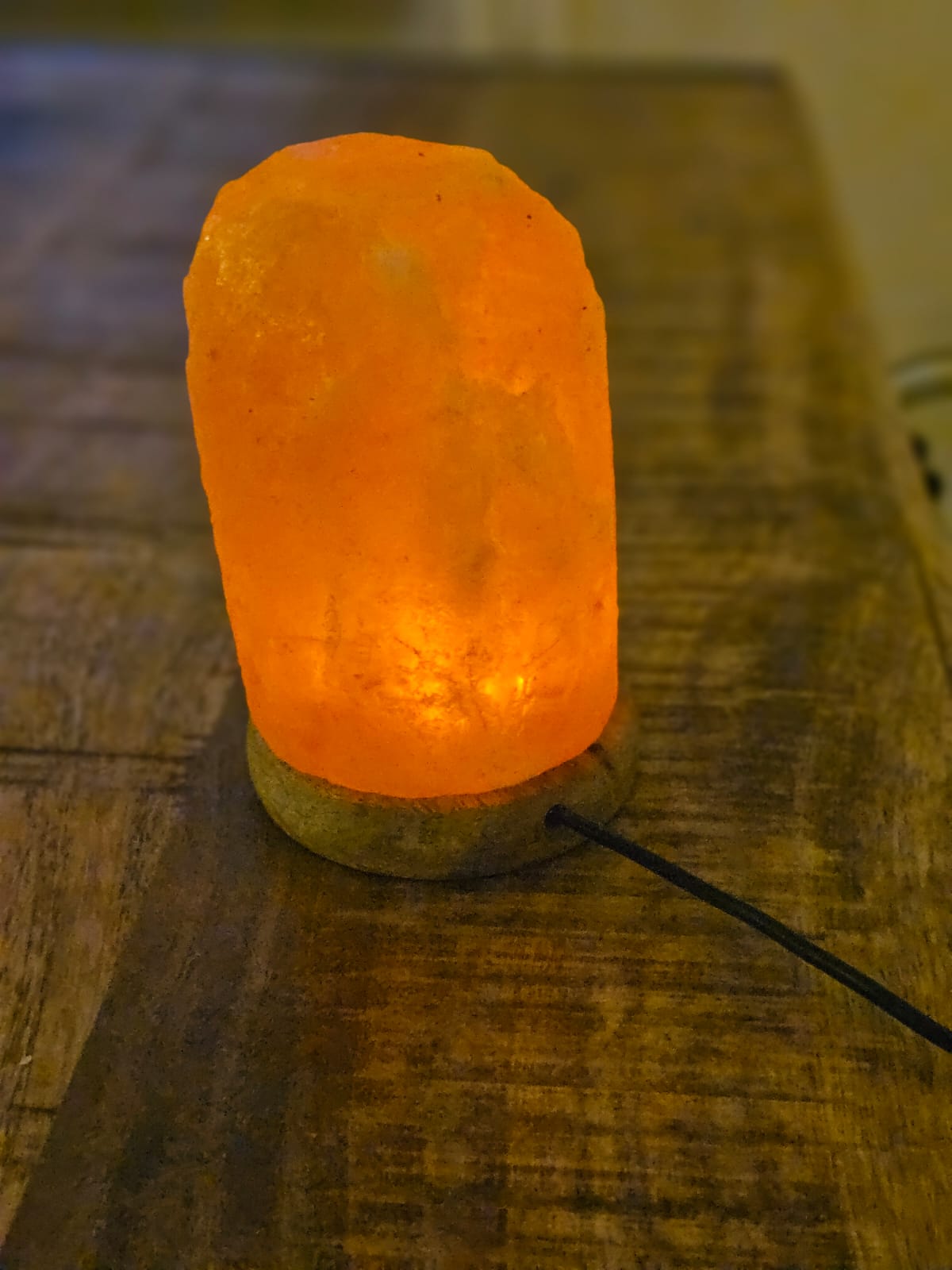 Zoutsteen lamp rond met usb
